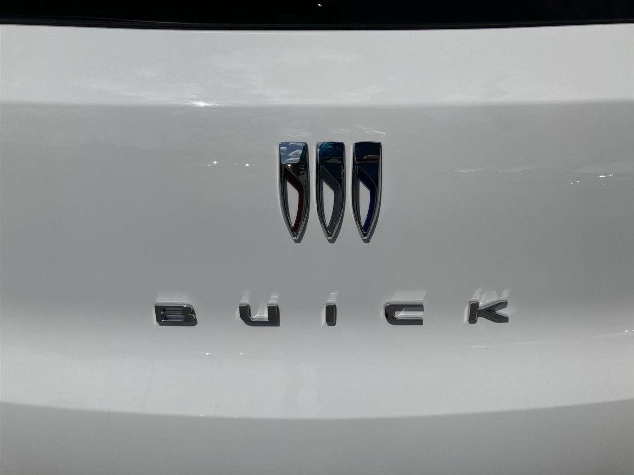 Used 2024 Buick Encore GX Sport Touring w/ Comfort Package image 33