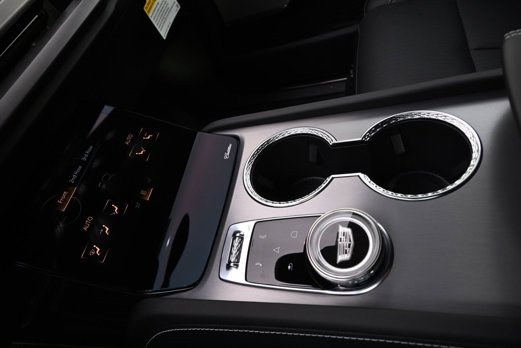 New 2026 Cadillac Vistiq Sport image 30