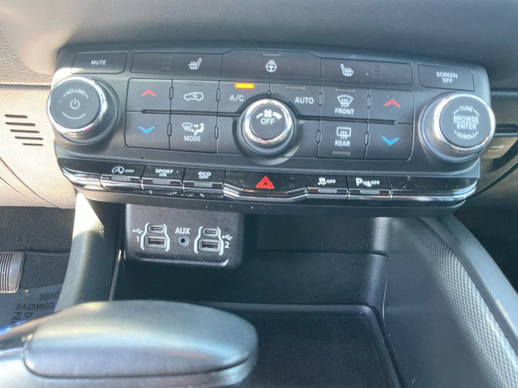 Used 2025 Dodge Durango GT AWD/4WD image 23