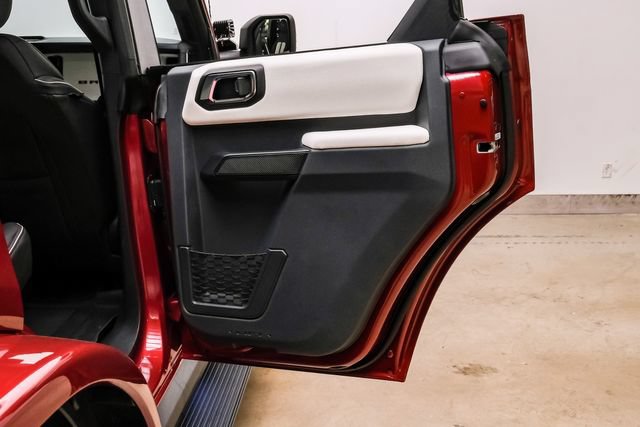Used 2025 Ford Bronco Heritage Edition AWD/4WD image 77