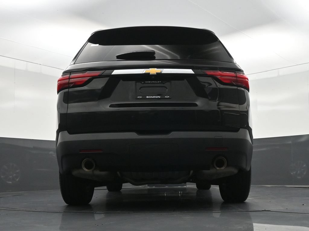 Used 2022 Chevrolet Traverse LS FWD image 24