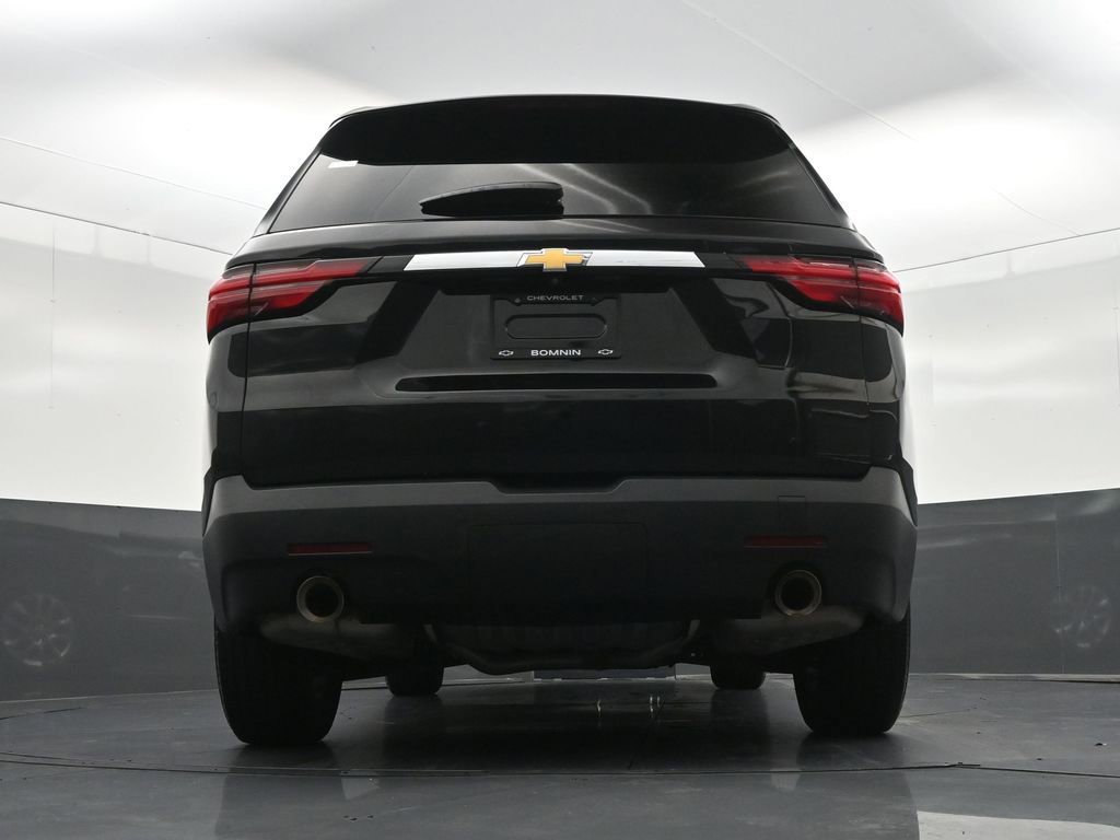 Used 2022 Chevrolet Traverse LS FWD image 24