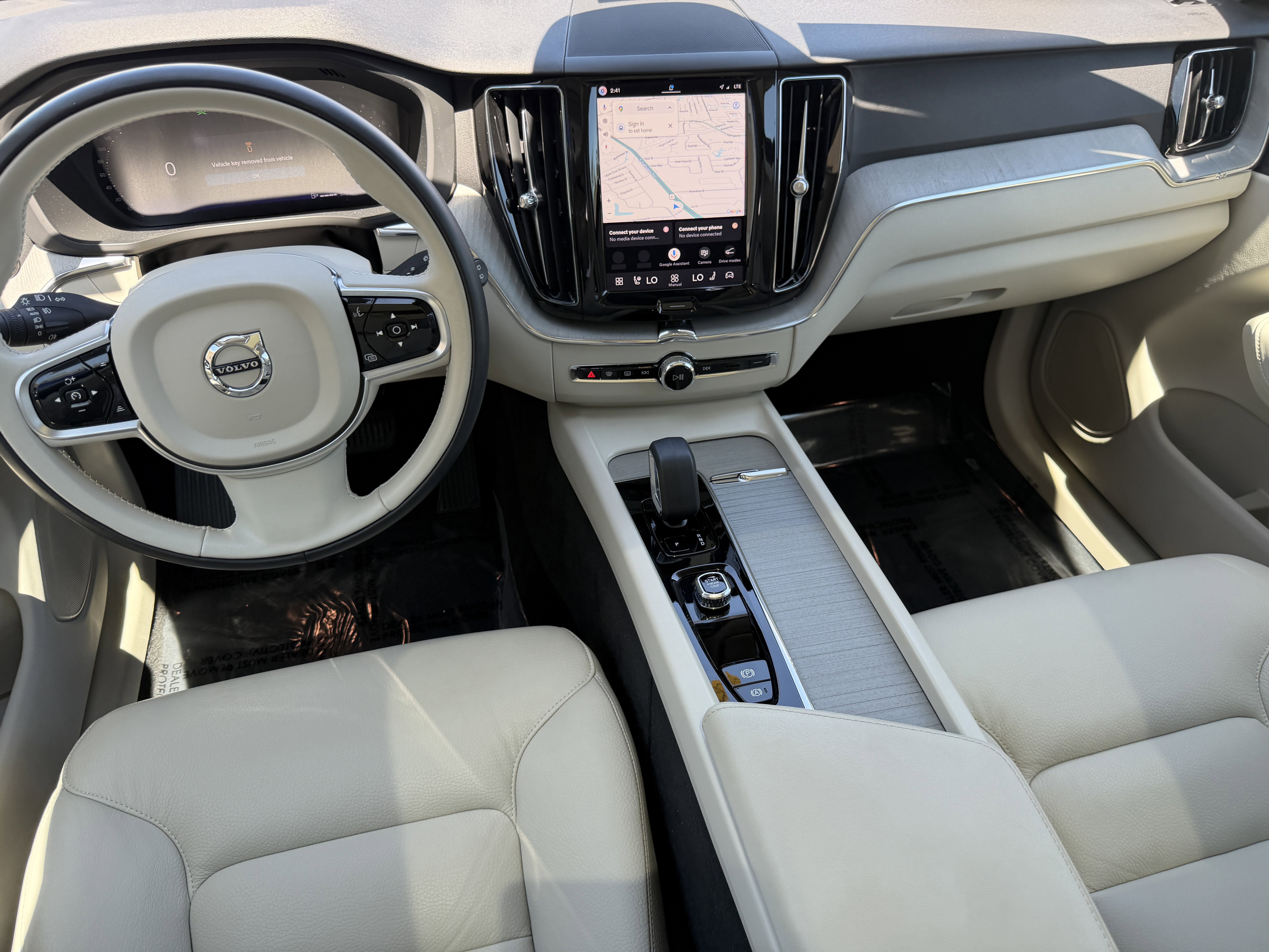 Certified 2024 Volvo XC60 B5 Plus w/ Climate Package AWD/4WD image 12