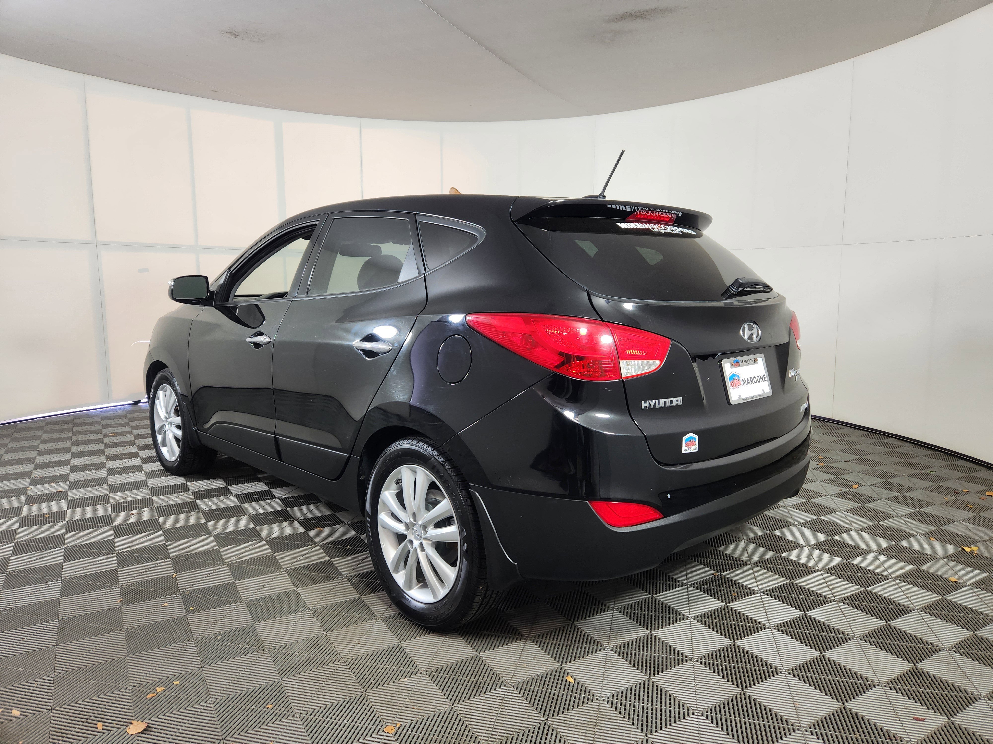 Used 2012 Hyundai Tucson Limited w/ Premium Pkg image 5