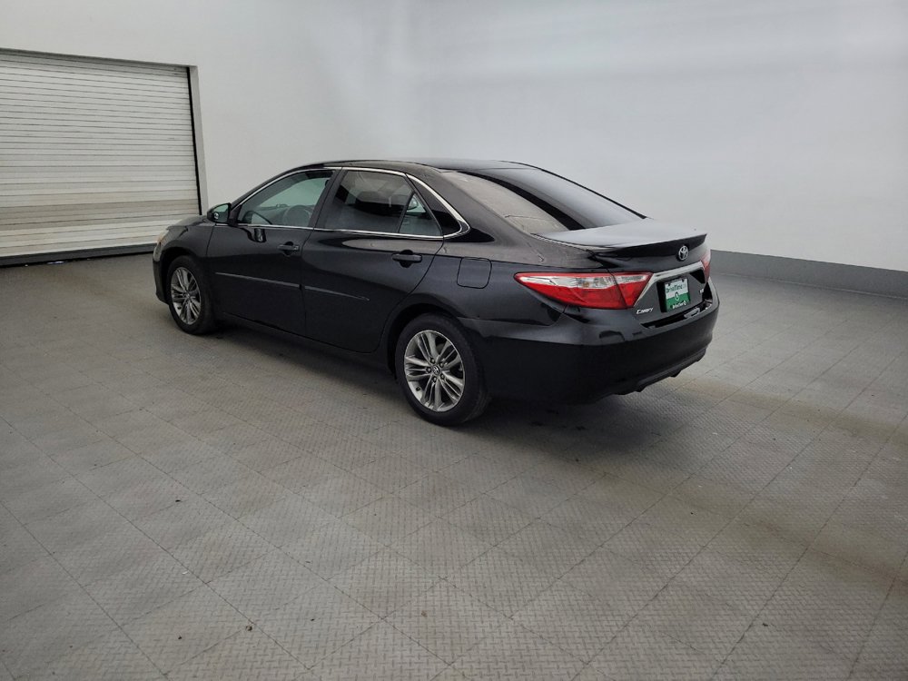 Used 2017 Toyota Camry SE w/ Protection Package (Q2) FWD image 3