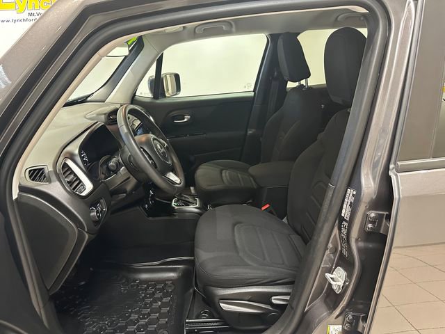 Used 2018 Jeep Renegade Latitude AWD/4WD image 5