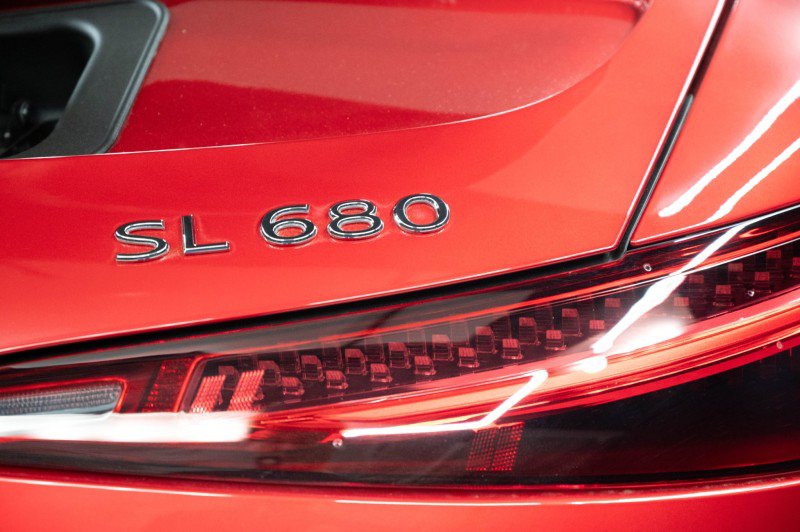 New 2026 Mercedes-Benz Maybach SL 680 image 10