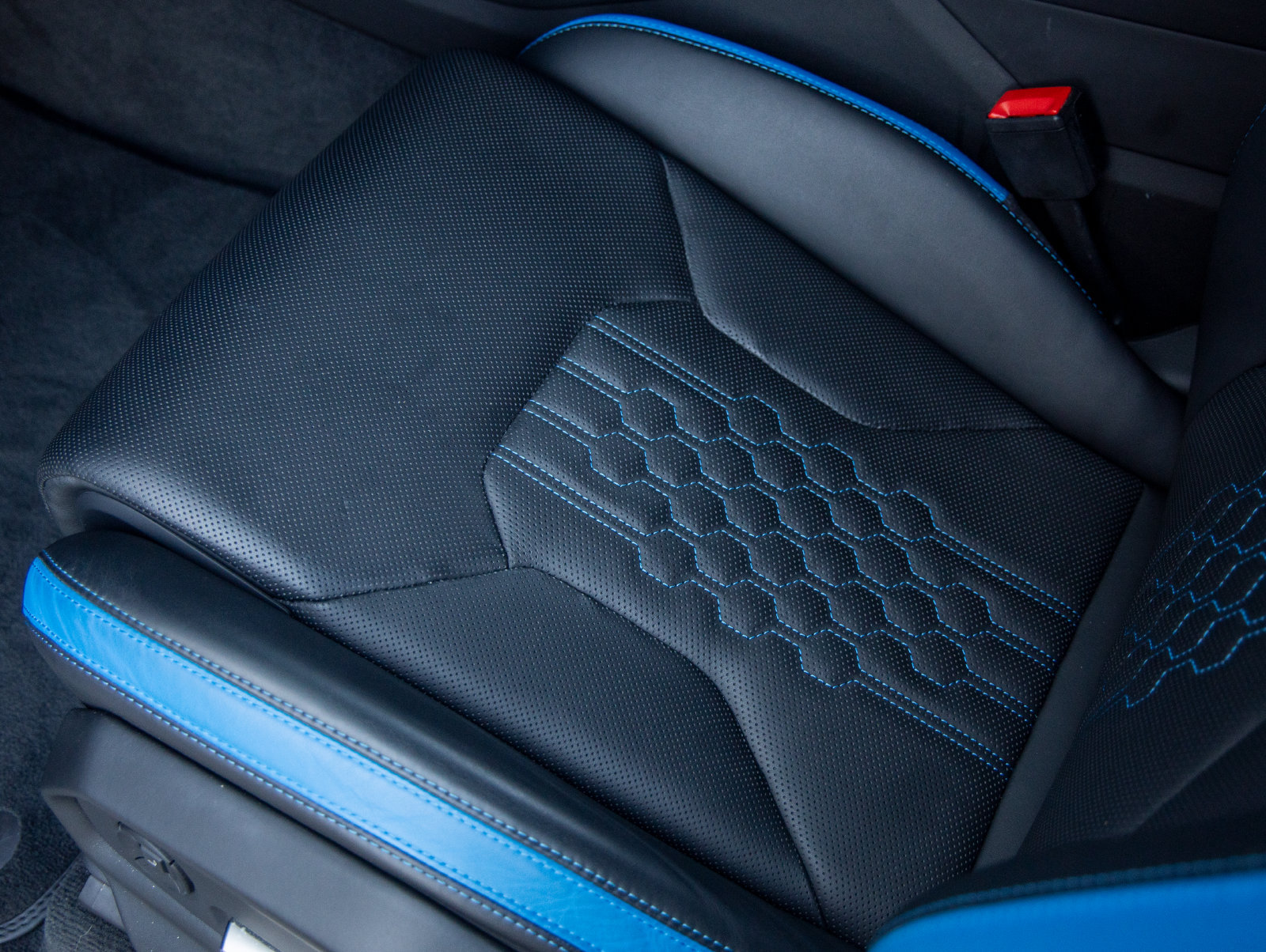 Used 2024 Lamborghini Urus S AWD/4WD image 22