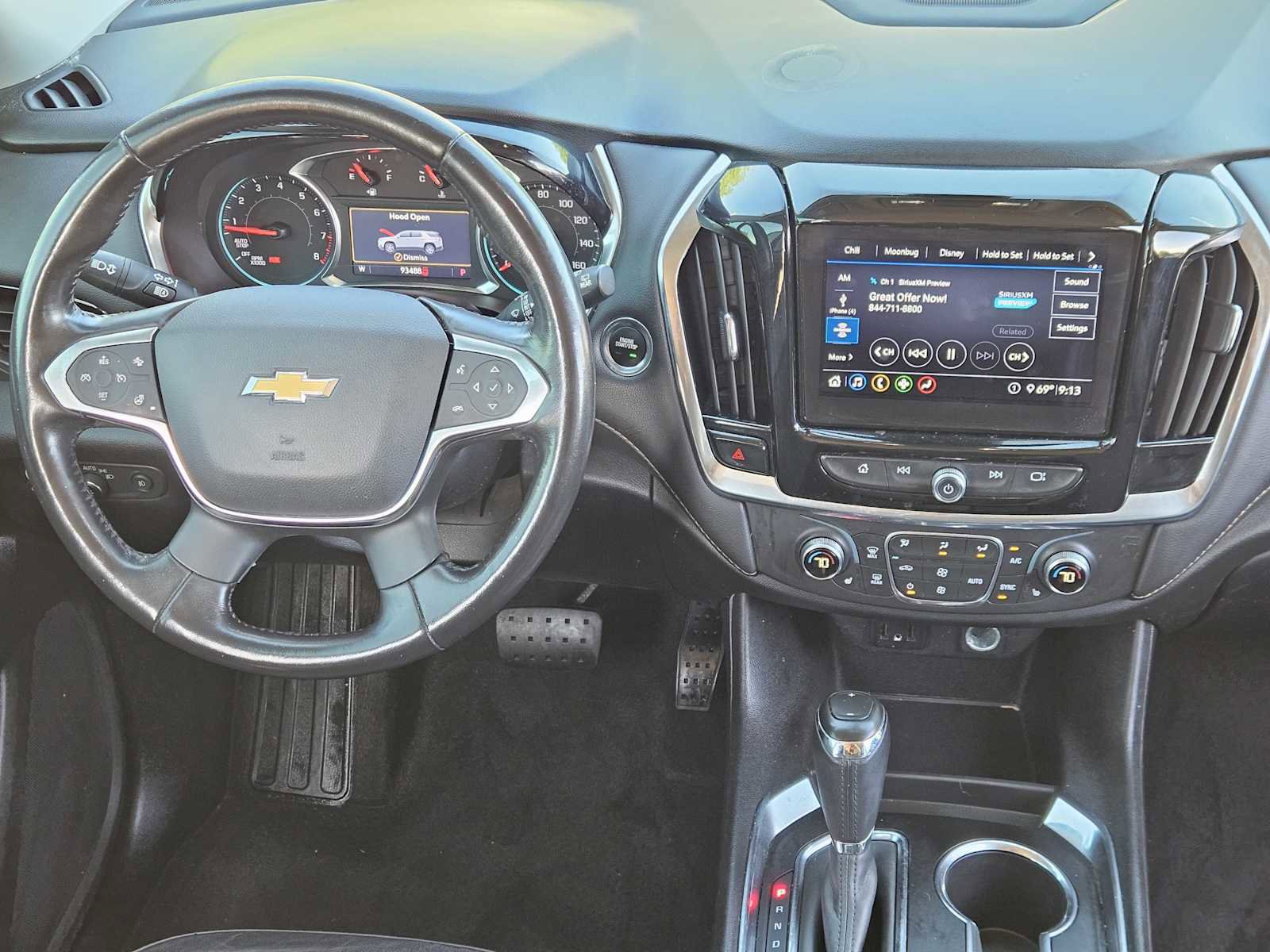 Used 2020 Chevrolet Traverse LT w/ Driver Confidence II Package image 25