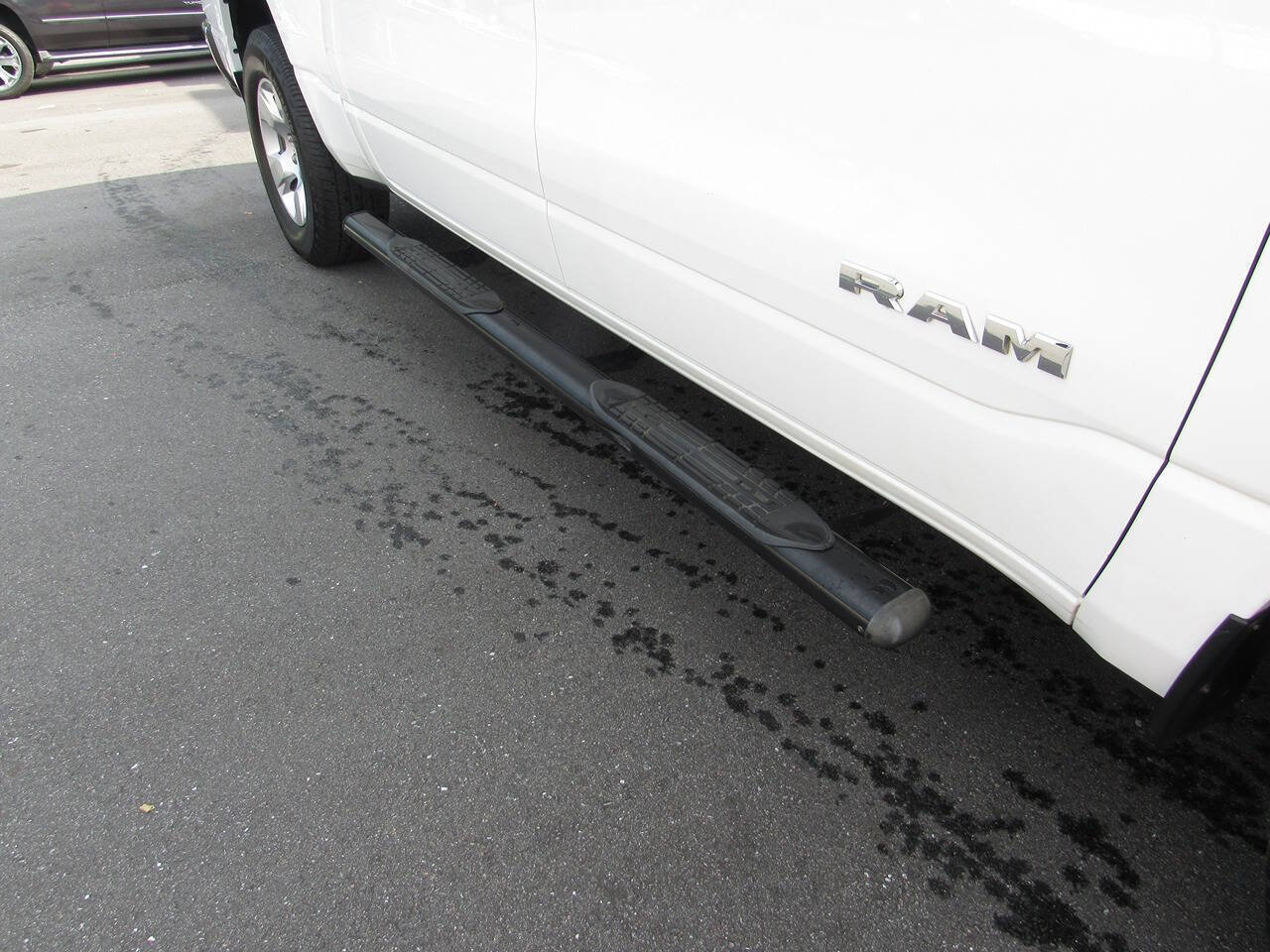 Used 2020 RAM 1500 Big Horn AWD/4WD image 14