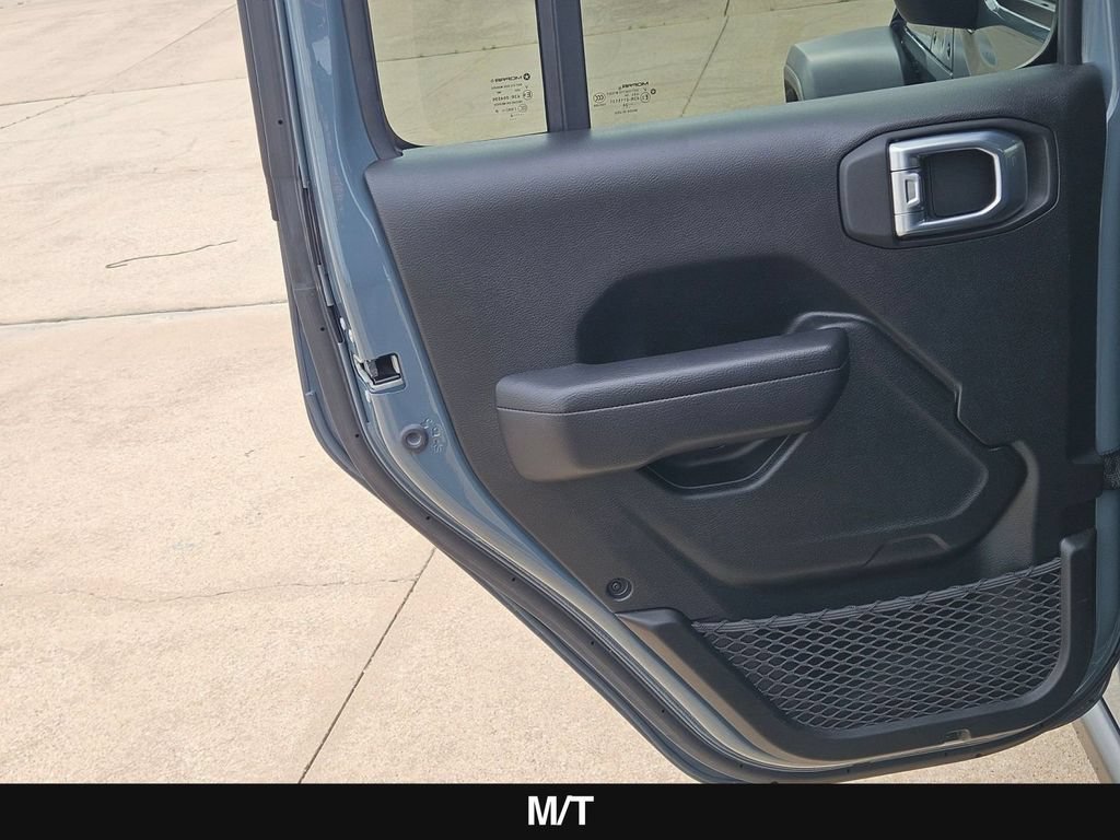 Used 2024 Jeep Wrangler Unlimited Sport AWD/4WD image 18