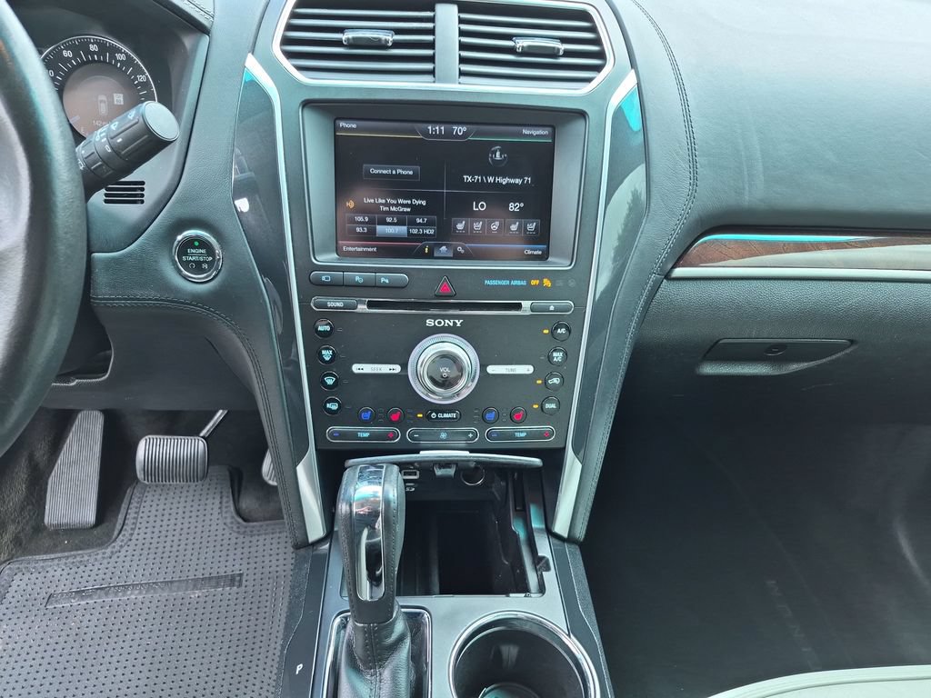 Used 2016 Ford Explorer Platinum AWD/4WD image 25