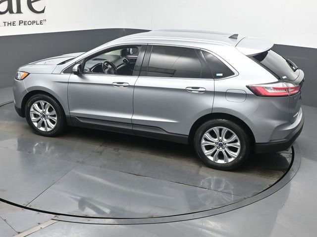 Used 2020 Ford Edge Titanium image 42