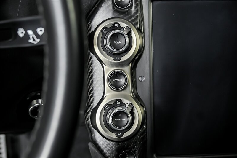 Used 2018 McLaren 720S RWD image 33