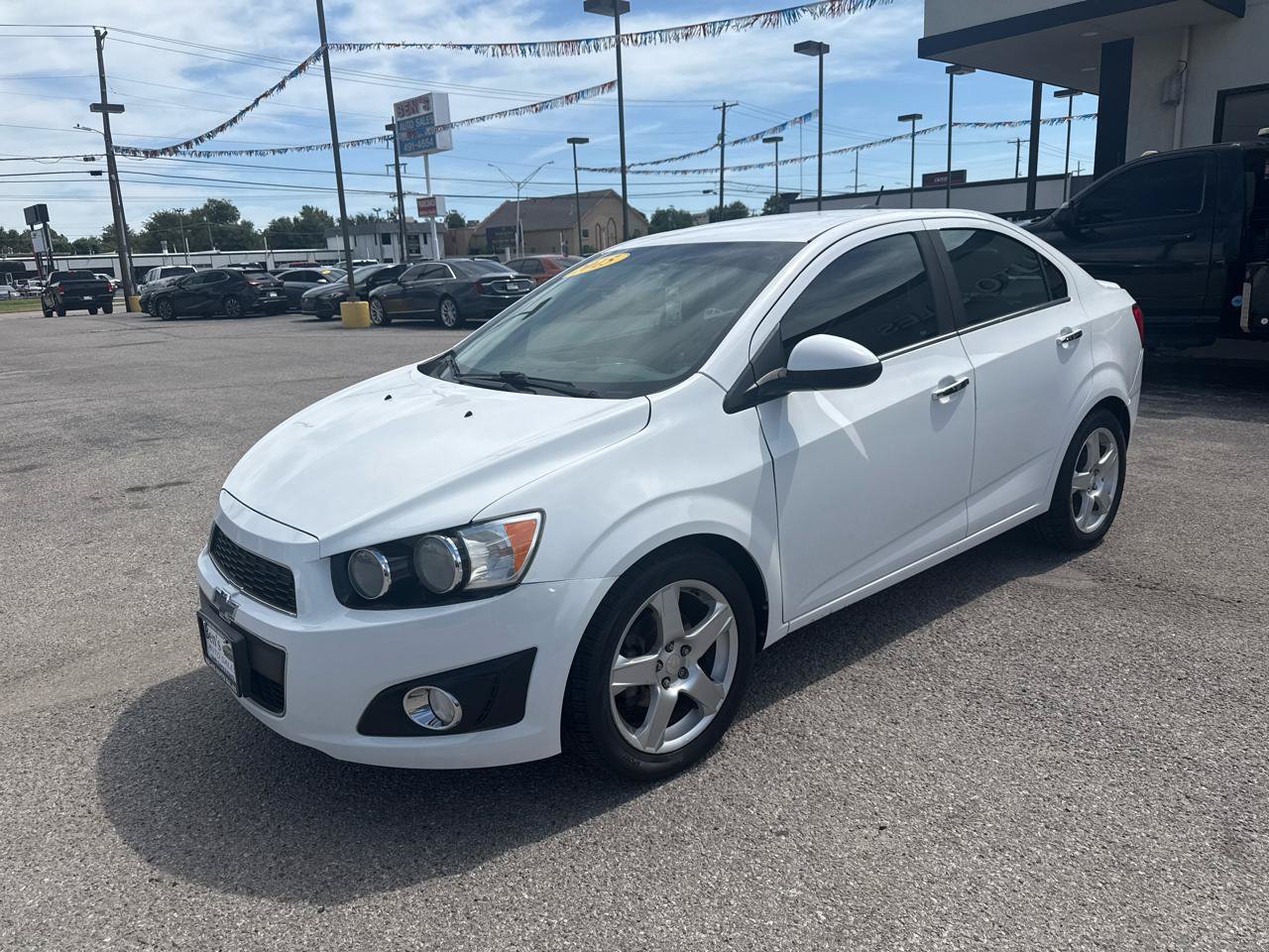 Used 2015 Chevrolet Sonic LTZ FWD image 2