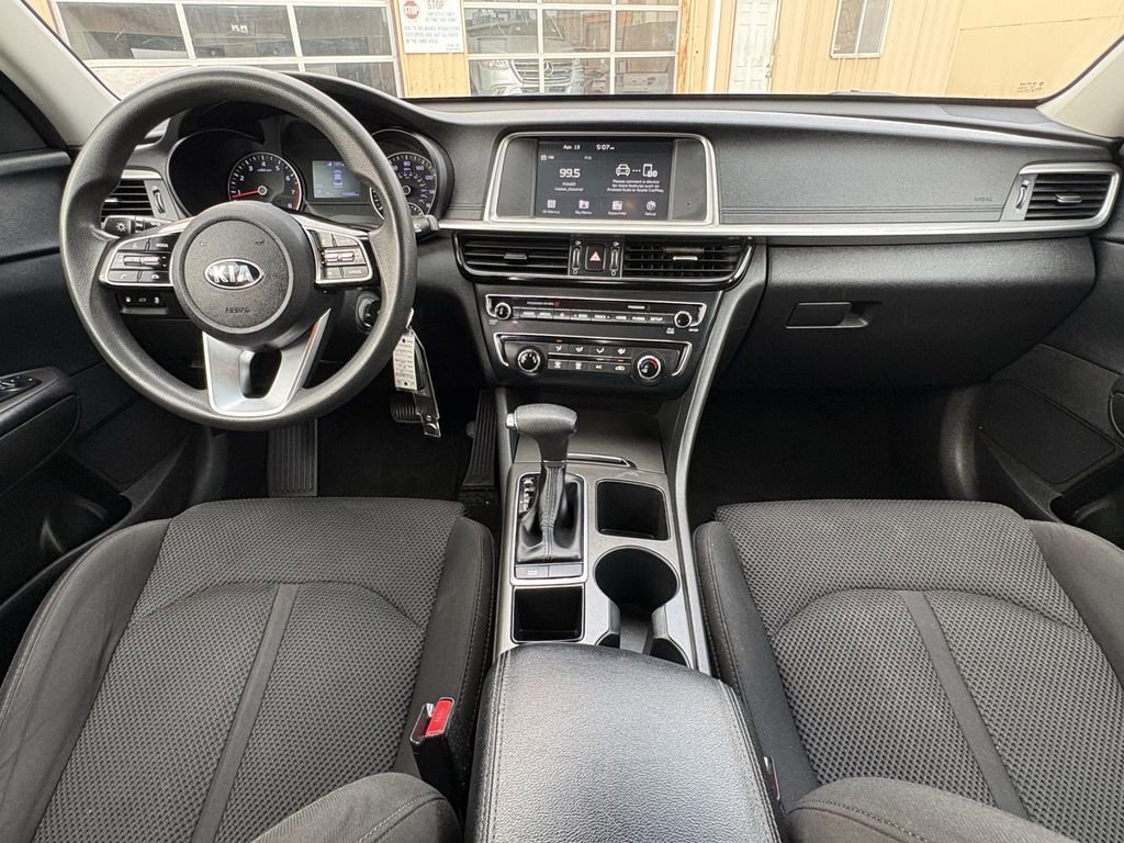 Used 2020 Kia Optima LX FWD image 25