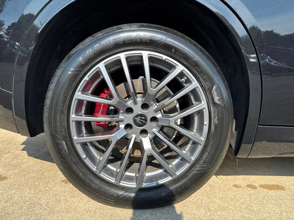 Used 2023 Maserati Grecale GT AWD/4WD image 23