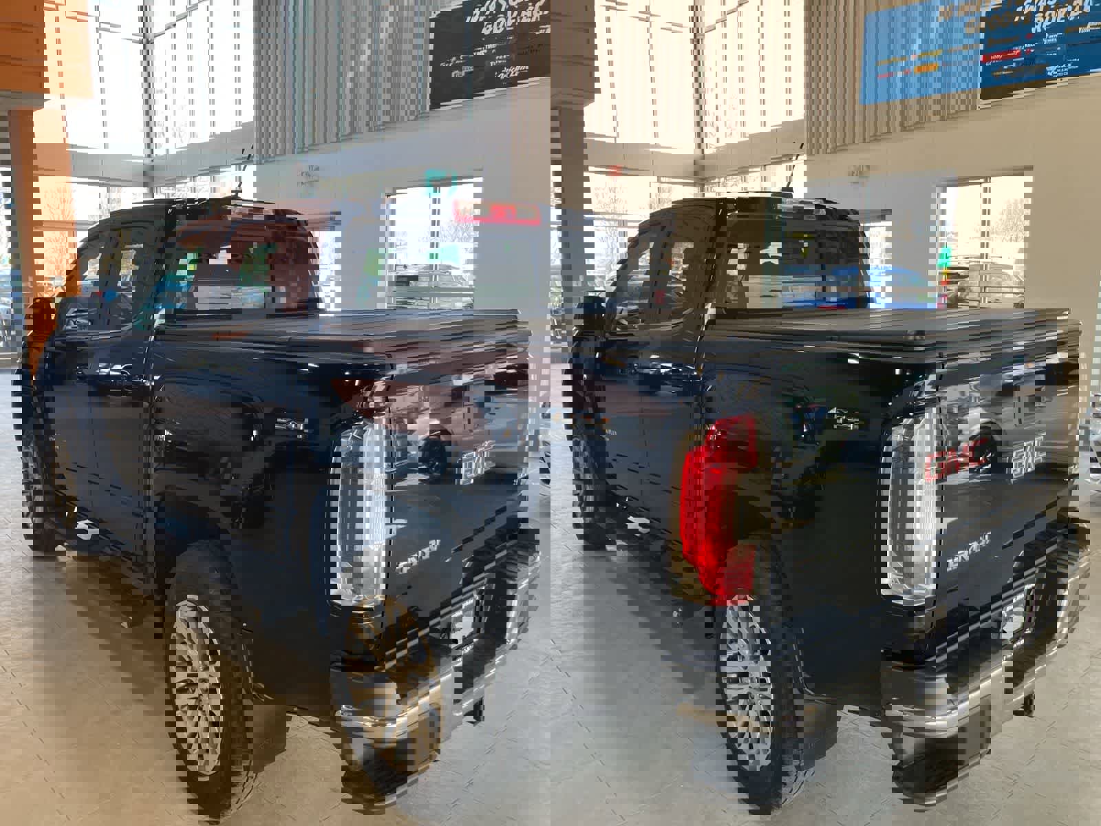 Used 2016 GMC Canyon SLE w/ Nightfall Edition image 7