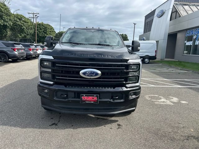 Used 2025 Ford F350 Platinum w/ FX4 Off-Road Package AWD/4WD image 2