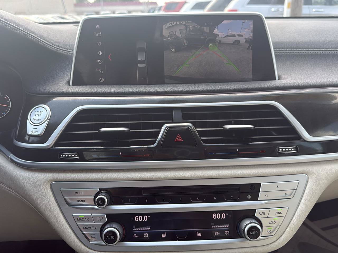 Used 2018 BMW 750i xDrive AWD/4WD image 21