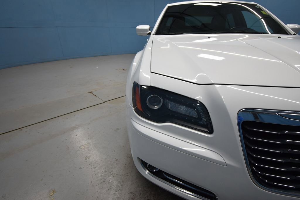 Used 2013 Chrysler 300 S image 34