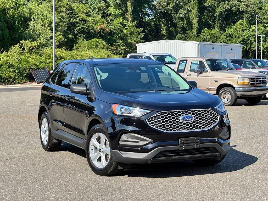 Used 2024 Ford Edge SE AWD/4WD image 1