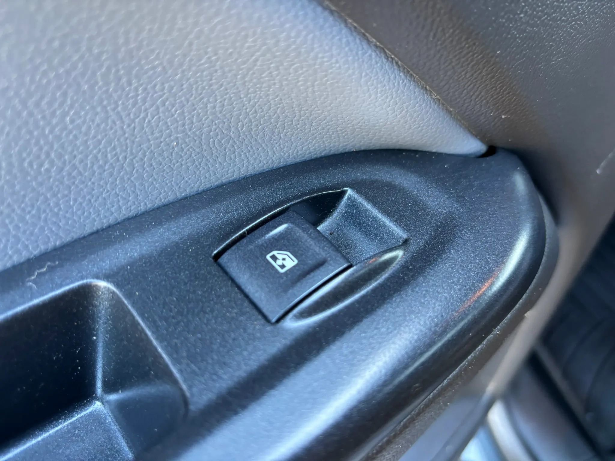 Used 2016 Chevrolet Colorado Z71 image 47