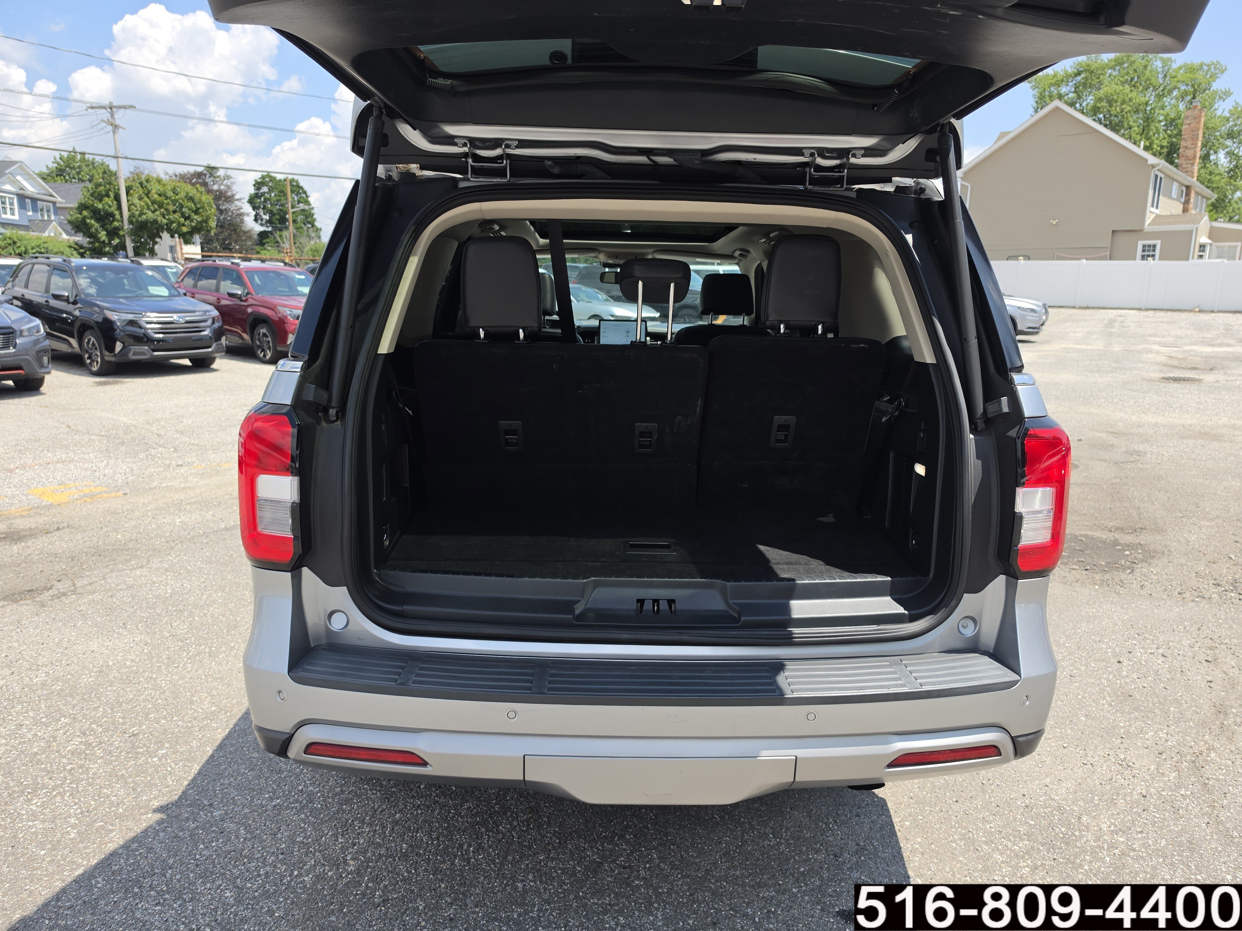 Used 2023 Ford Expedition XLT AWD/4WD image 35