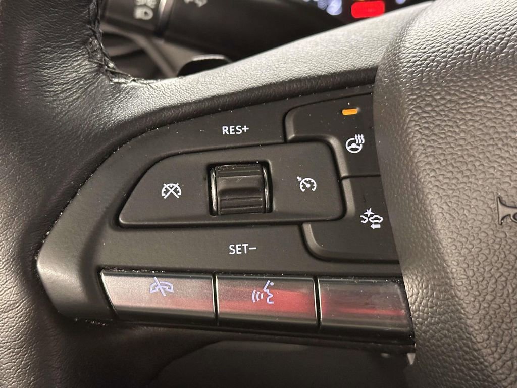 Used 2025 Cadillac CT4 Luxury image 23