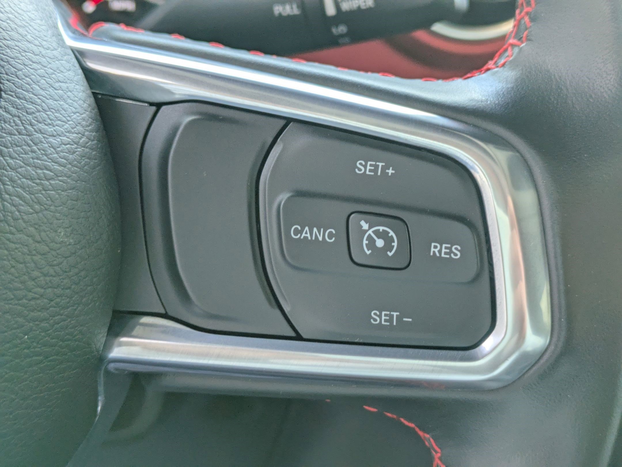 Used 2022 Jeep Gladiator Rubicon w/ Cold Weather Group image 19