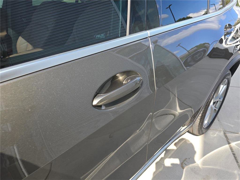 Used 2025 BMW X5 xDrive40i w/ Climate Comfort Package image 15