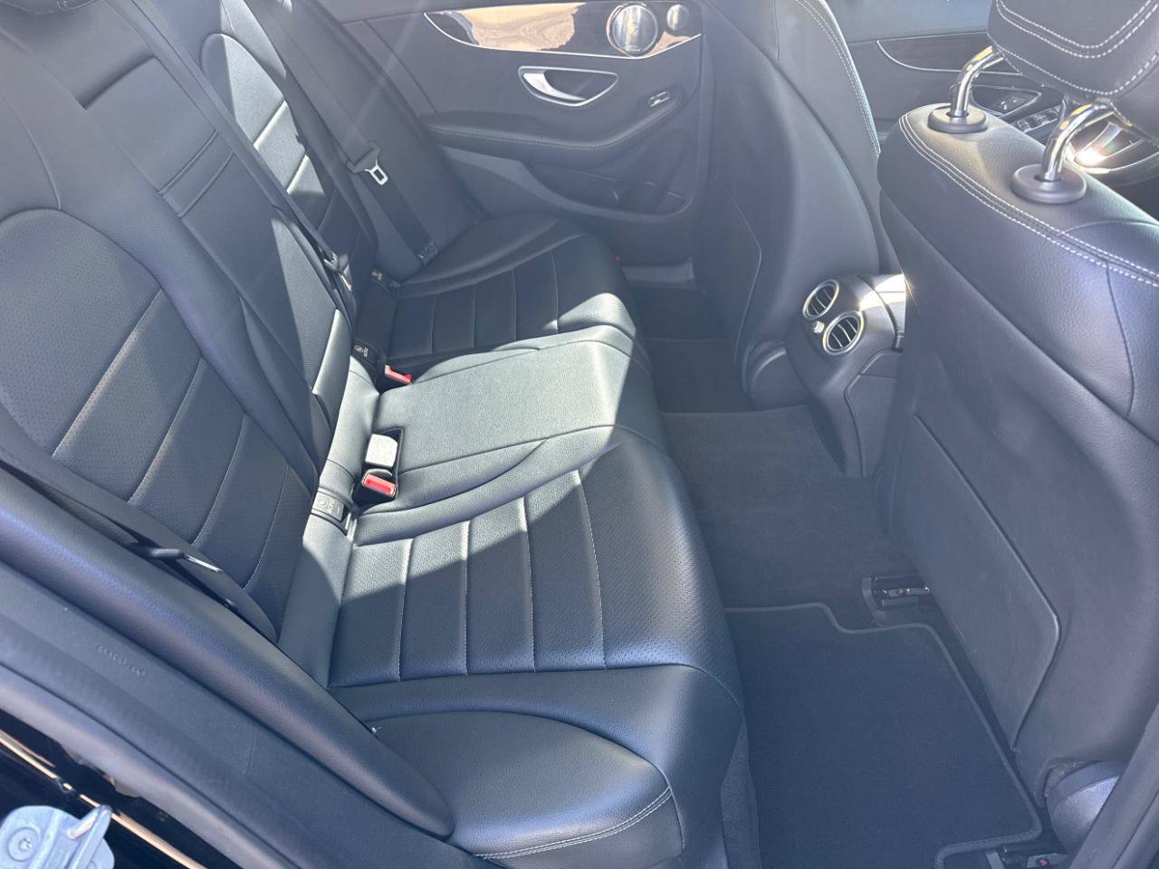 Used 2017 Mercedes-Benz C 300 4MATIC Sedan image 12