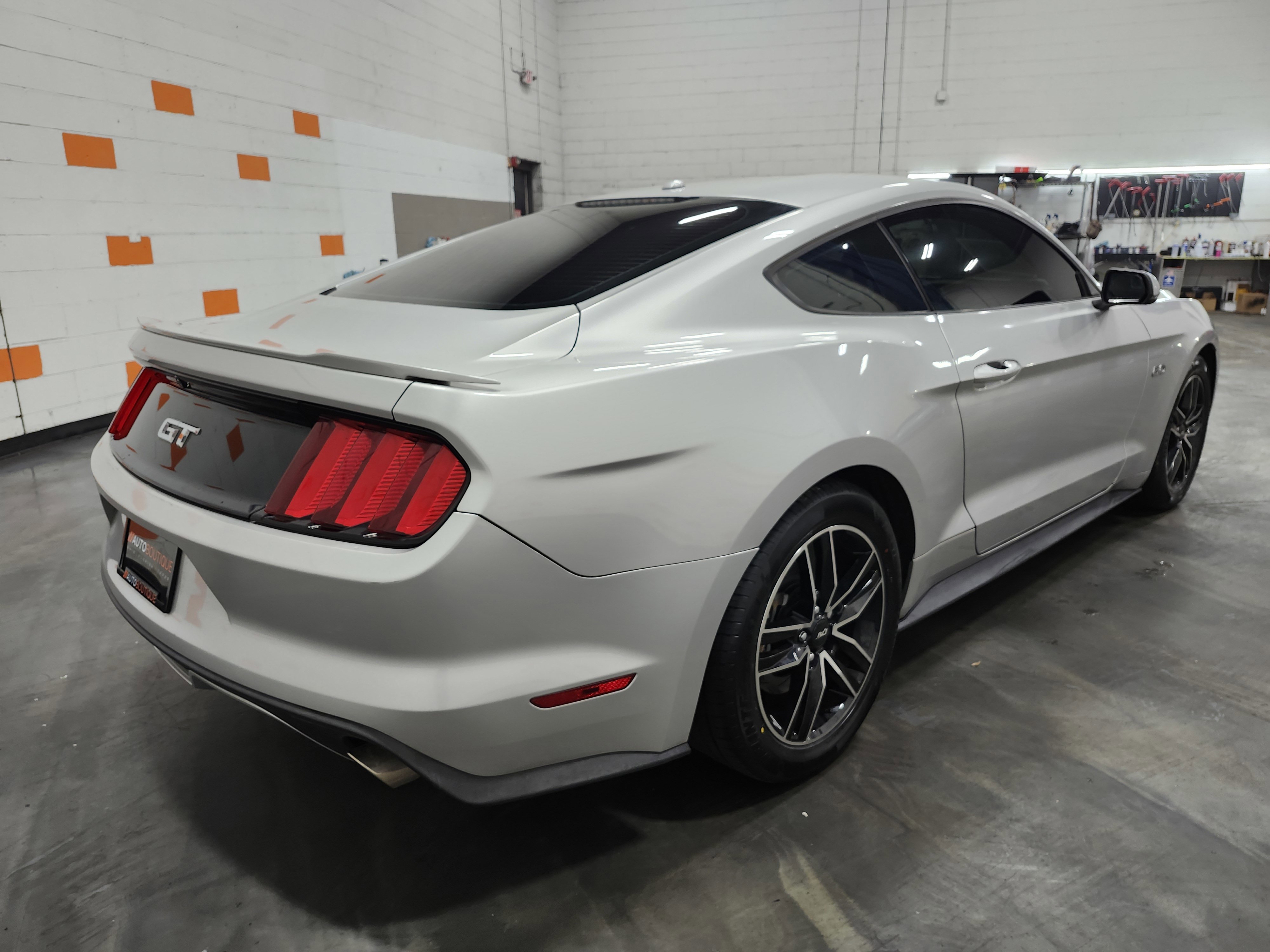 Used 2015 Ford Mustang GT Premium image 17