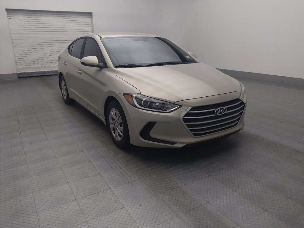 Used 2017 Hyundai Elantra SE image 13