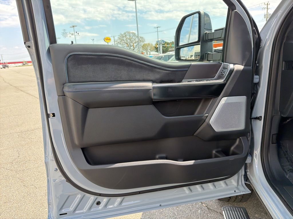 New 2026 Ford F250 Platinum image 12