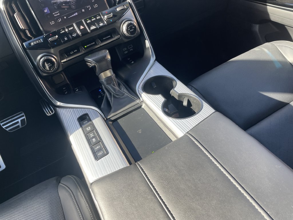 Used 2024 Lexus LX 600 F Sport AWD/4WD image 21