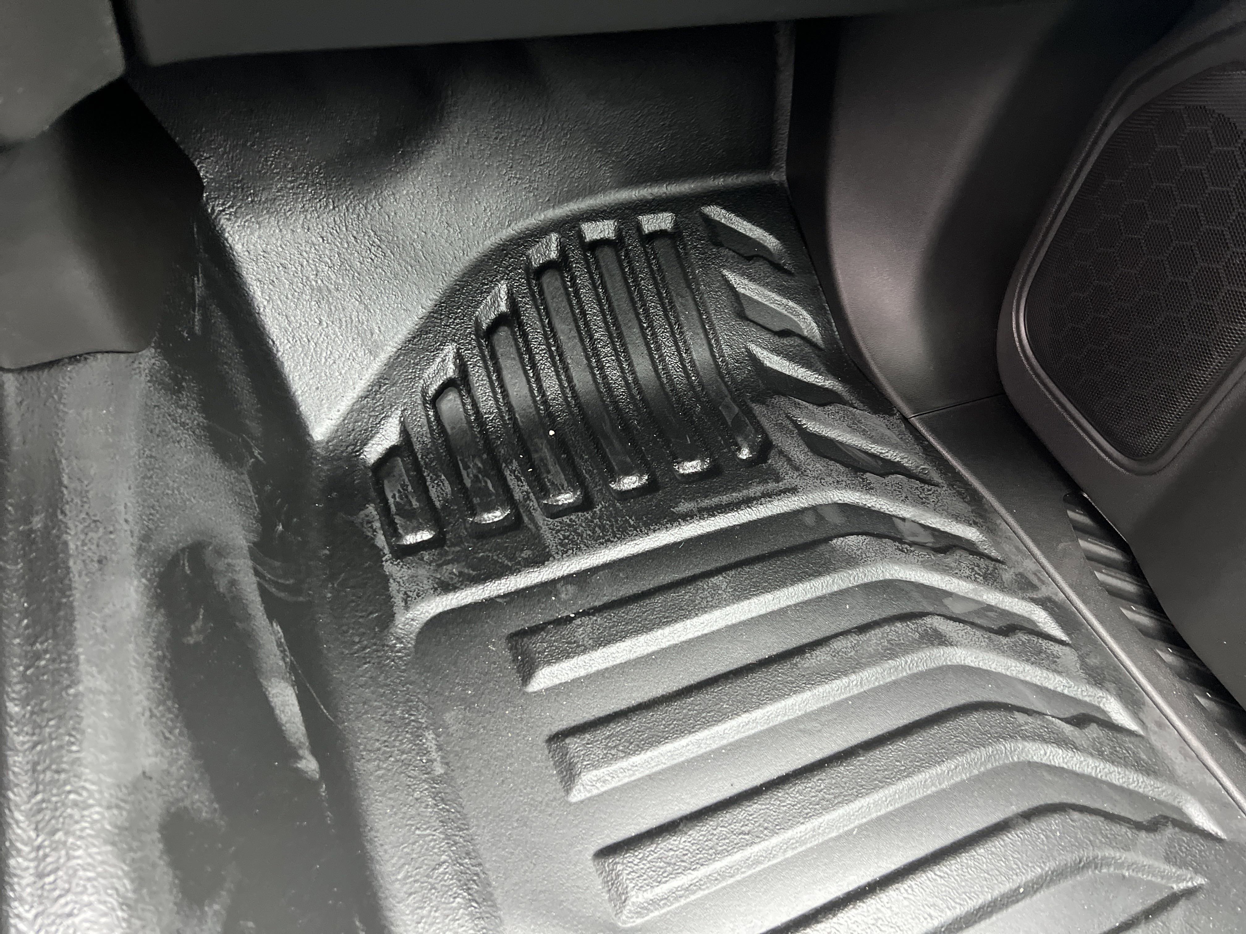 New 2025 GMC Sierra 3500 Pro w/ Convenience Package image 16