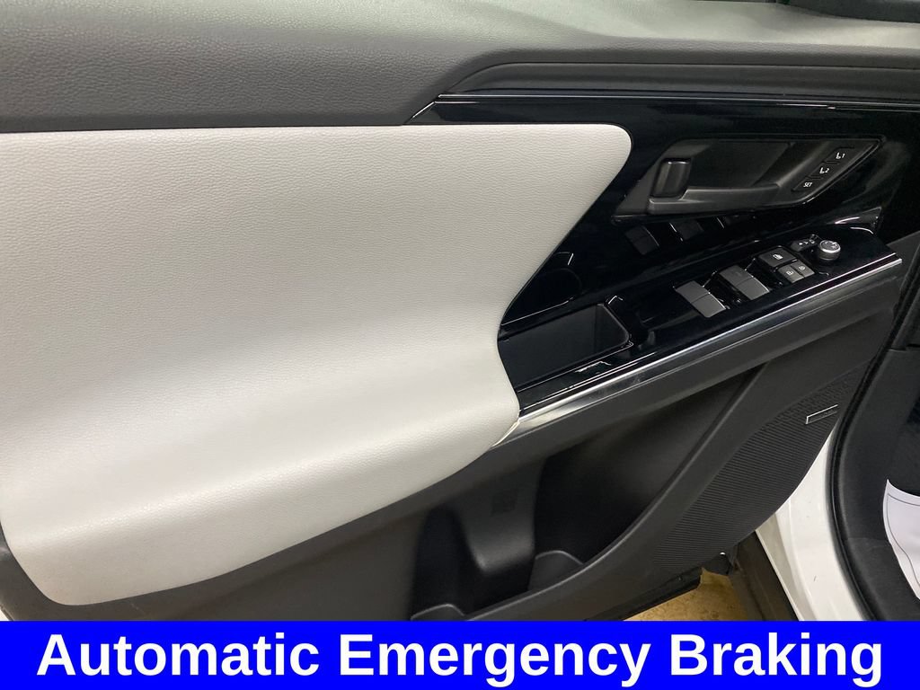 Certified 2023 Subaru Solterra AWD image 9