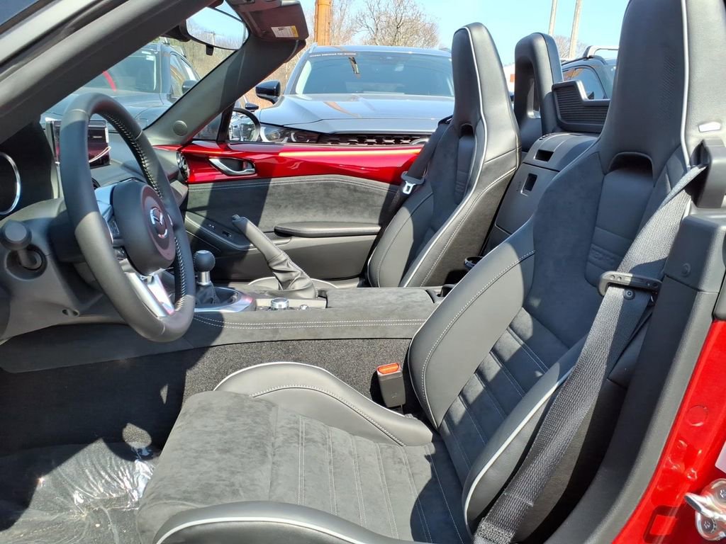 New 2026 MAZDA MX-5 Miata Club w/ Brembo/BBS Recaro Package RWD image 4