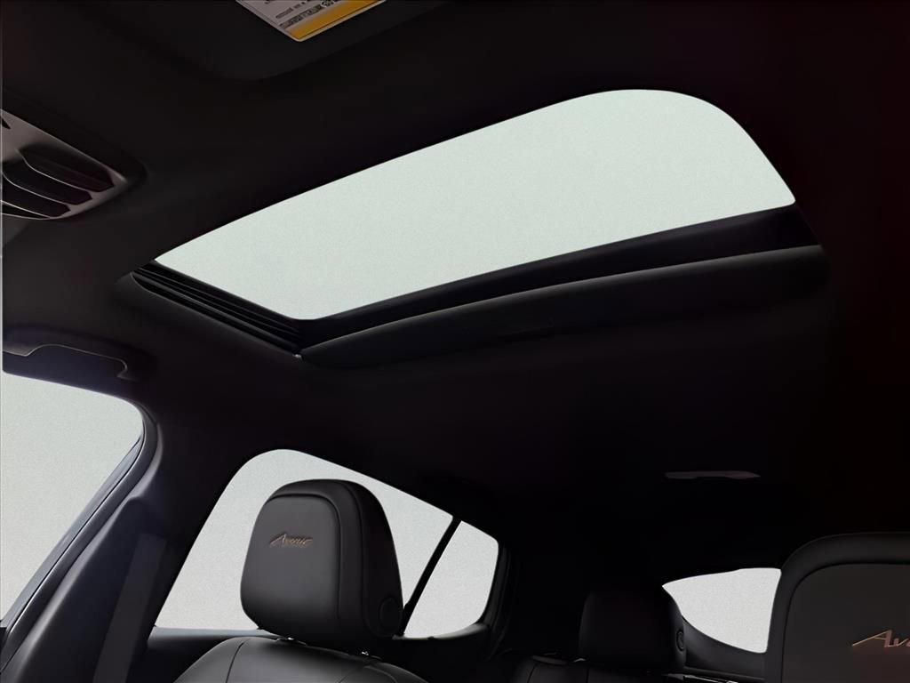 Used 2025 Buick Envista Avenir image 12