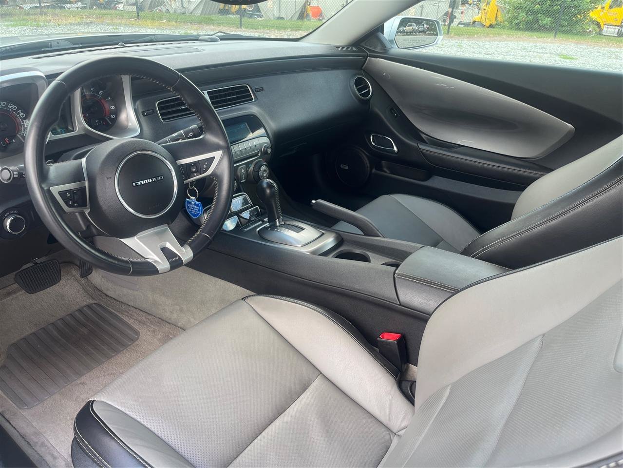Used 2010 Chevrolet Camaro SS w/ LPO, Ground Effects Package RWD image 9