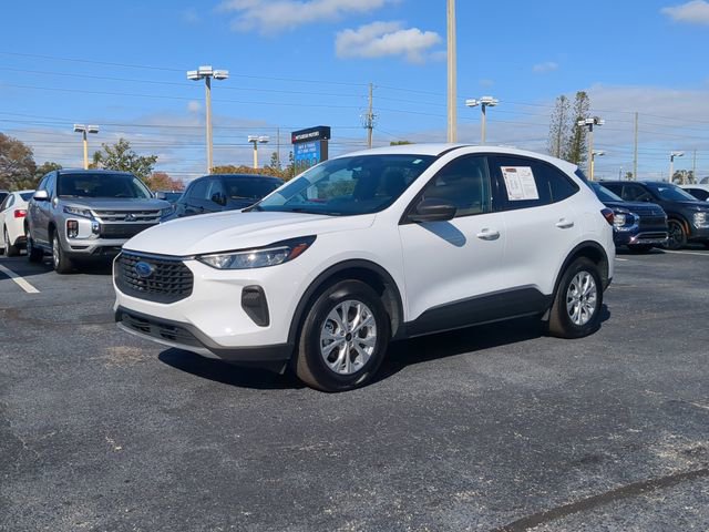 Used 2025 Ford Escape Active image 2