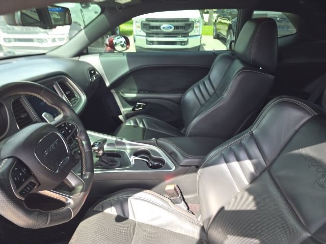 Used 2017 Dodge Challenger SRT Hellcat RWD image 10