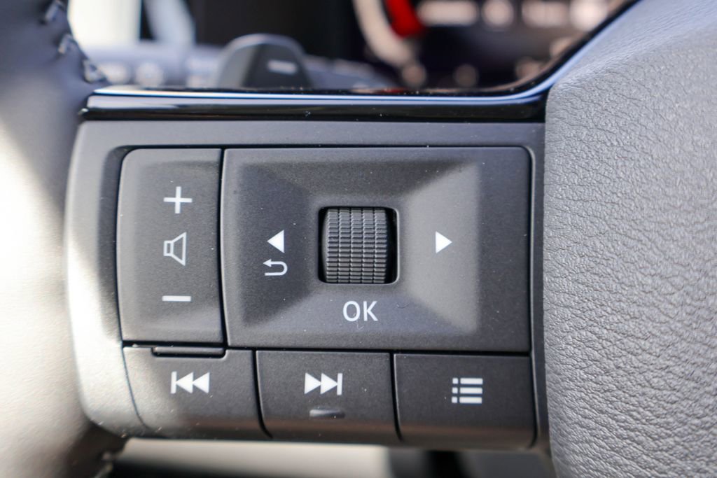New 2026 Nissan Pathfinder SL image 11