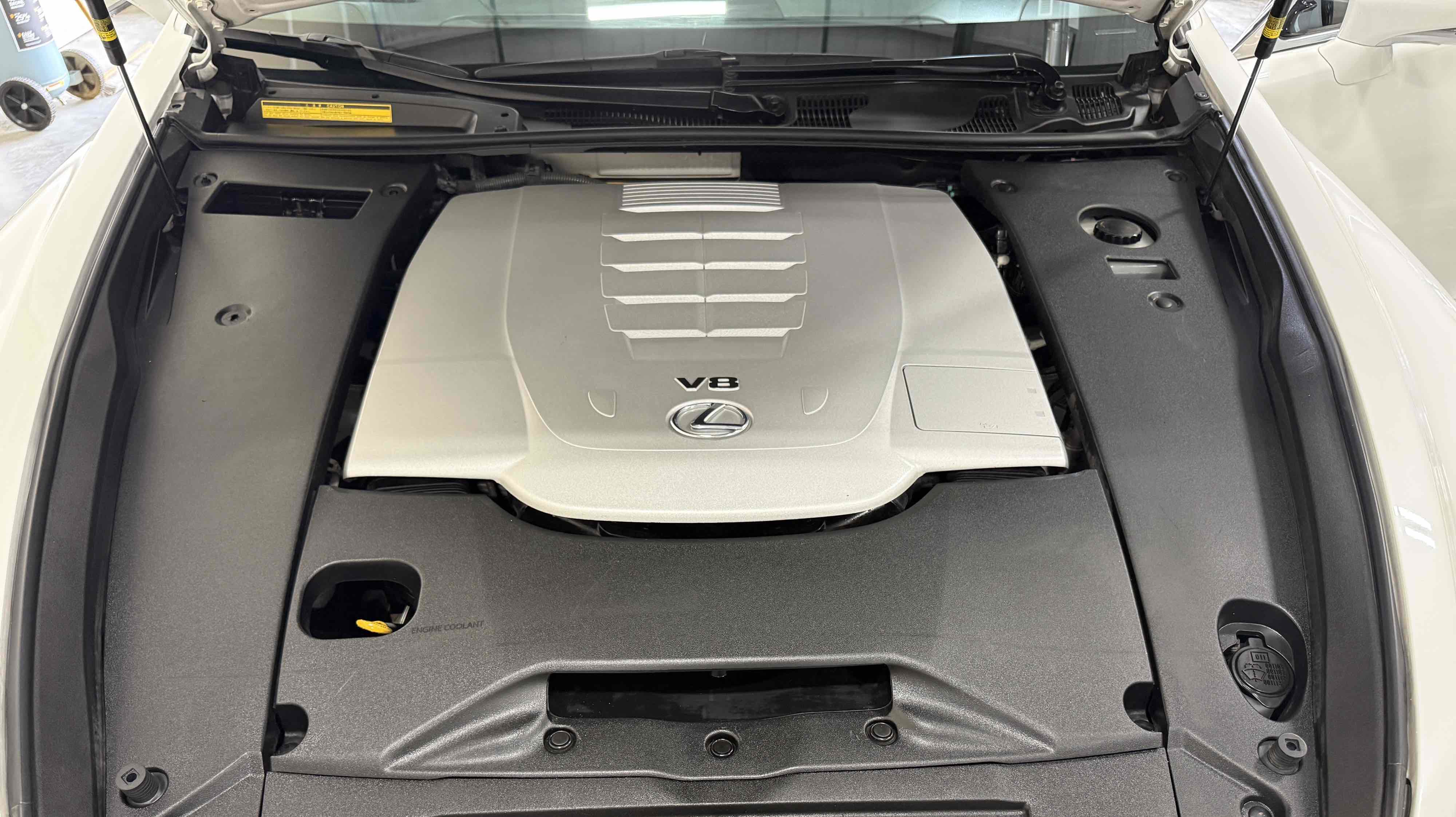 Used 2013 Lexus LS 460 L w/ All-Weather Pkg image 24