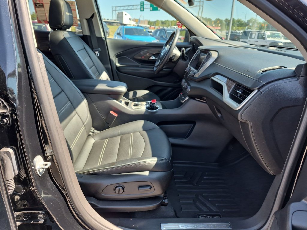 Used 2022 GMC Terrain Denali AWD/4WD image 36