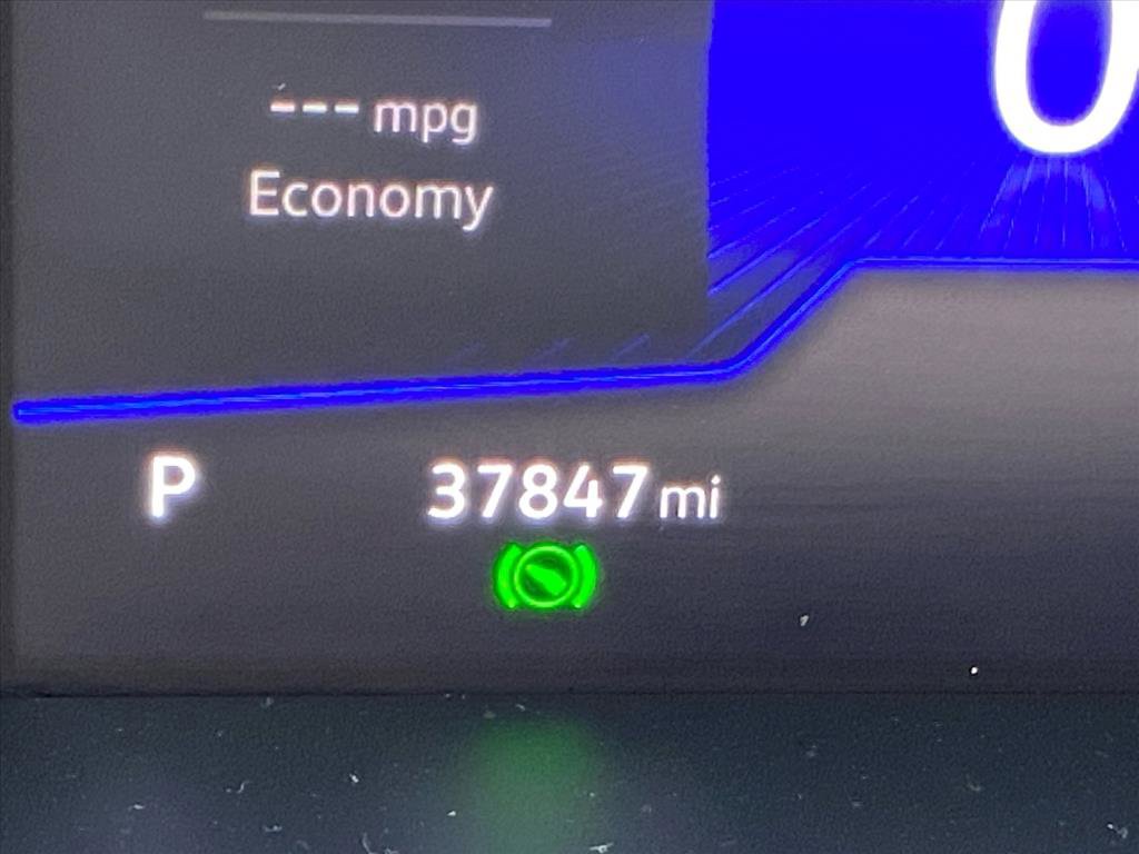 Certified 2023 Volkswagen Tiguan SE R-Line AWD/4WD image 16