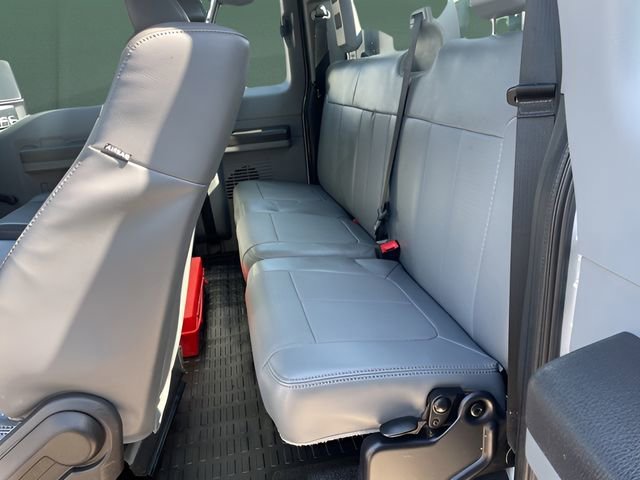 Used 2013 Ford F550 4x4 SuperCab Super Duty w/ Payload Upgrade Pkg image 12