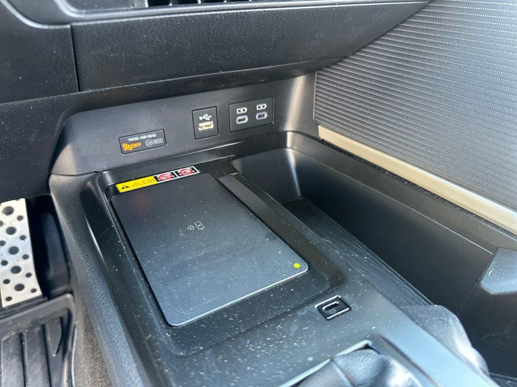 Used 2026 Toyota Camry SE w/ Convenience Package image 19