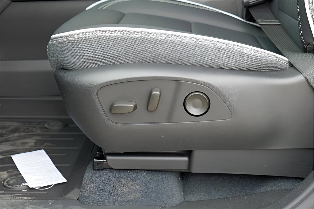 New 2026 GMC Sierra EV Elevation image 21